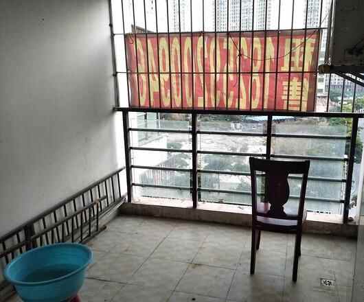 夏商大学康城二期4室2厅 6楼 朝南北 整套出租 中等装修 付三押一 夏商大学康城二期4室2厅 6楼 朝南北 整套出租 中等装修 付三押一