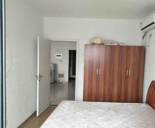 夏商大学康城二期2室2厅 16楼 朝南 整套出租 中等装修 付三押一 夏商大学康城二期2室2厅 16楼 朝南 整套出租 中等装修 付三押一