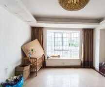 东方高尔夫别墅一期6室2厅 1楼 朝南北 整套出租 中等装修 付三押一