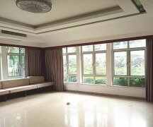 东方高尔夫别墅二期4室2厅 1楼 朝南北 整套出租 豪华装修 付三押一